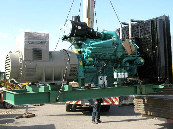 徐州冬季柴油发电机启动前，如何检查燃油标号是否适配？